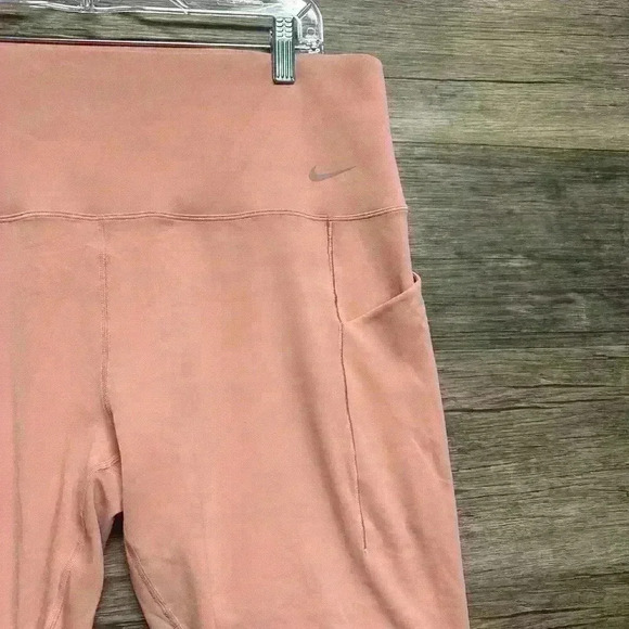 Nike Peach Women’s Leggings Size 2XL - Picture 3 of 8